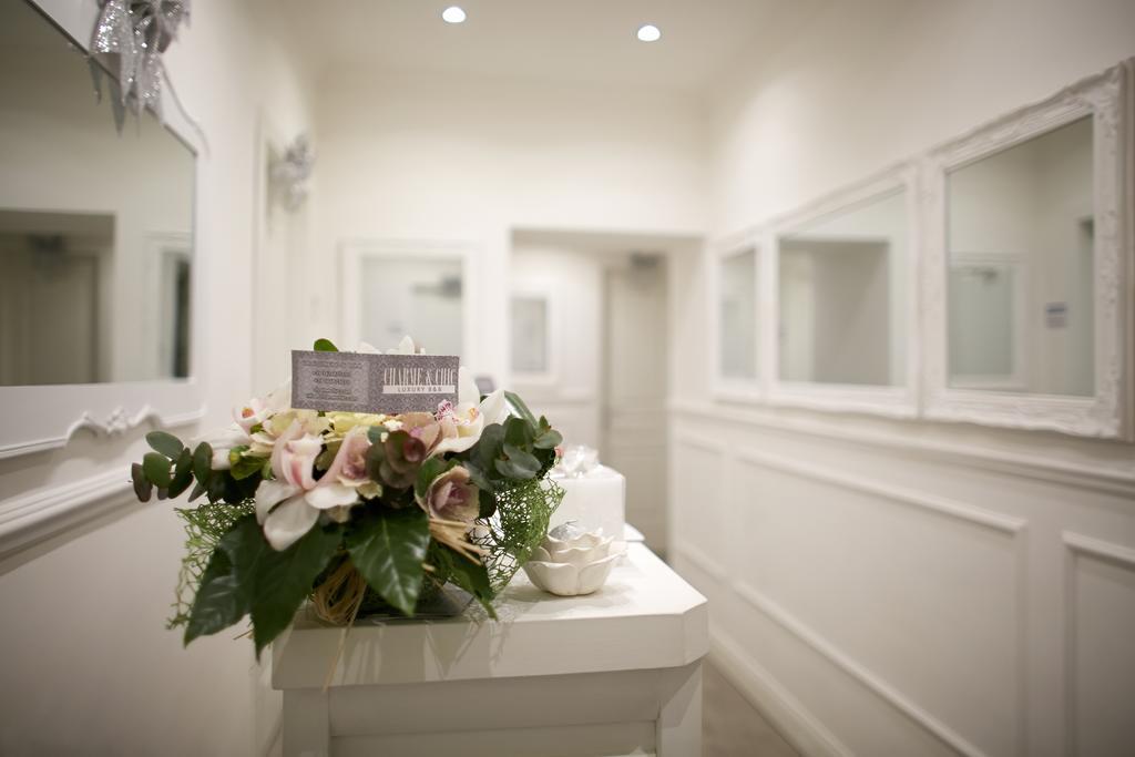 Charme & Chic Bed and Breakfast Rom Exteriör bild
