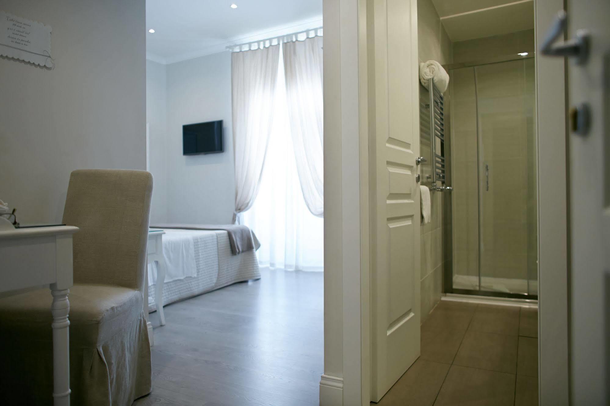 Charme & Chic Bed and Breakfast Rom Exteriör bild