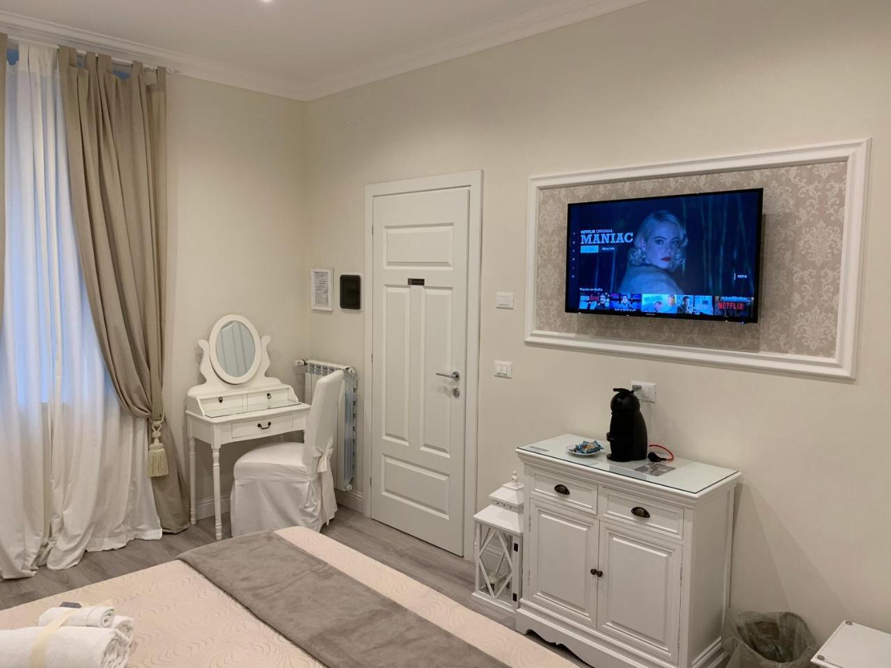 Charme & Chic Bed and Breakfast Rom Exteriör bild