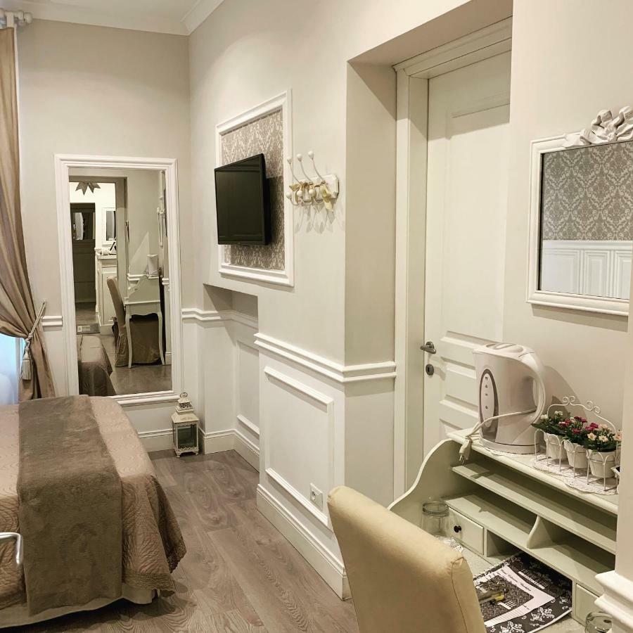 Charme & Chic Bed and Breakfast Rom Exteriör bild